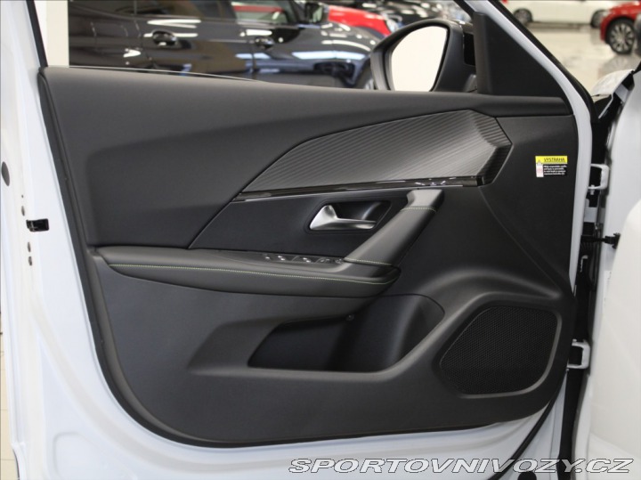 Peugeot Ostatní modely 2008 1,2 Hybrid GT Alcant.NOVÝ 2025