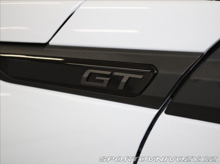 Peugeot Ostatní modely 2008 1,2 Hybrid GT Alcant.NOVÝ 2025
