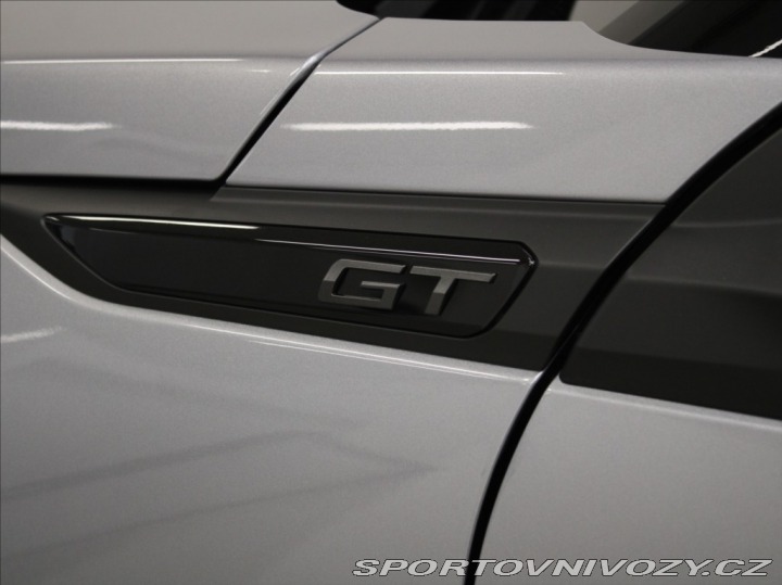 Peugeot Ostatní modely 2008 1,2 Hybrid GT Alcant.NOVÝ 2025