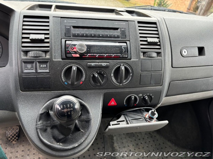 Volkswagen Ostatní modely Transporter 2,5 2005