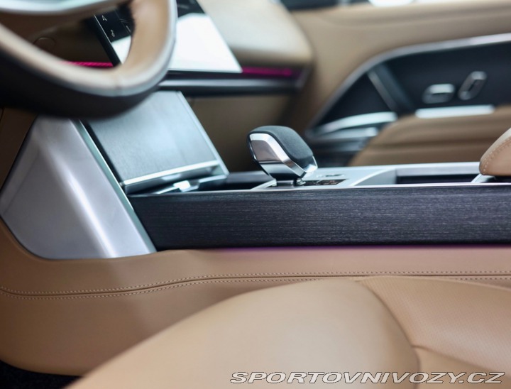 Ostatní značky Ostatní modely Land Rover Range Rover P550e AUTOBIOGRAPHY | Pa 2024