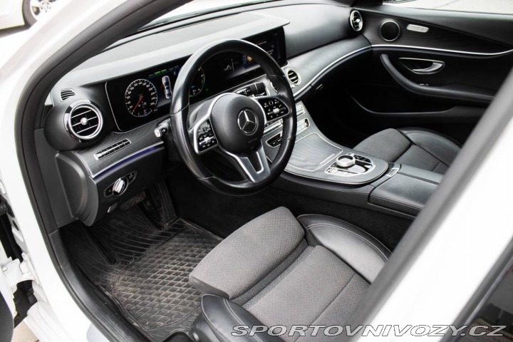 Mercedes-Benz E 300 de Plug-in hybrid A/ 2019