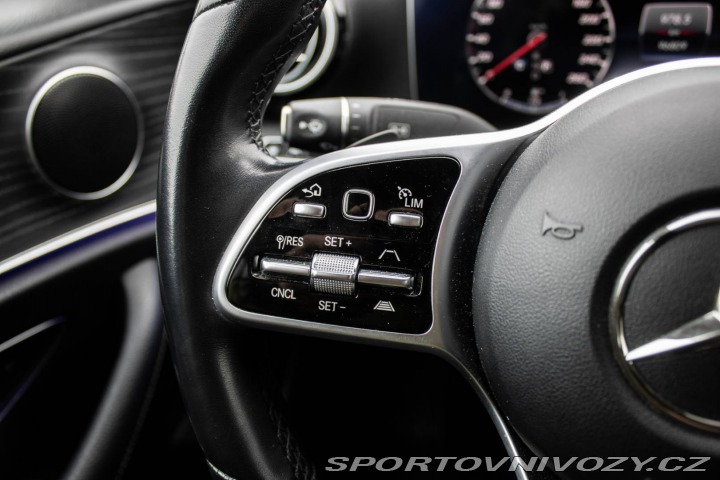 Mercedes-Benz E 300 de Plug-in hybrid A/ 2019