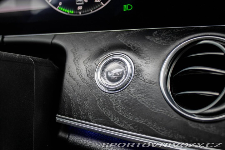 Mercedes-Benz E 300 de Plug-in hybrid A/ 2019