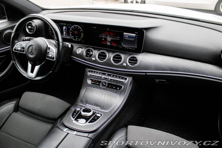 Mercedes-Benz E 300 de Plug-in hybrid A/ 2019