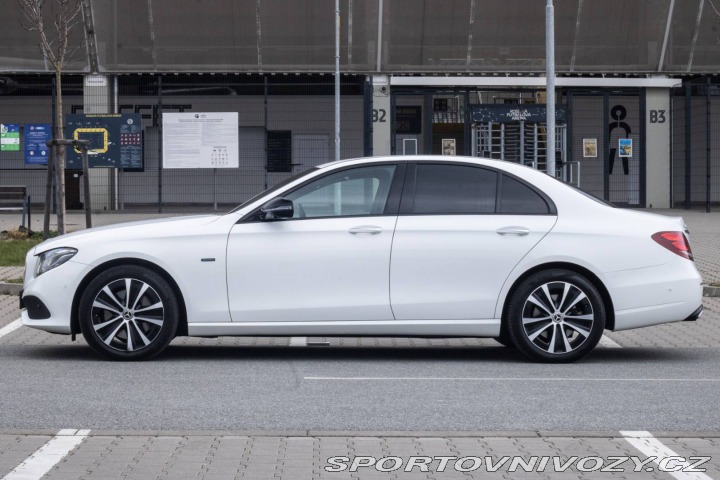 Mercedes-Benz E 300 de Plug-in hybrid A/ 2019