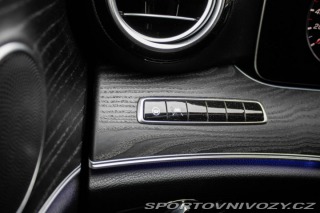 Mercedes-Benz E 300 de Plug-in hybrid A/ 2019