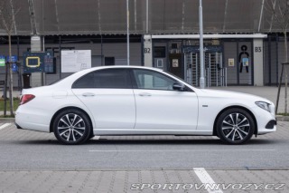 Mercedes-Benz E 300 de Plug-in hybrid A/ 2019