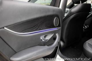 Mercedes-Benz E 300 de Plug-in hybrid A/ 2019