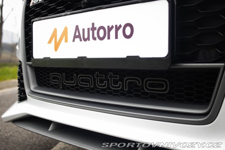 Audi RS6 Avant  quattro / AJ NA SP 2016