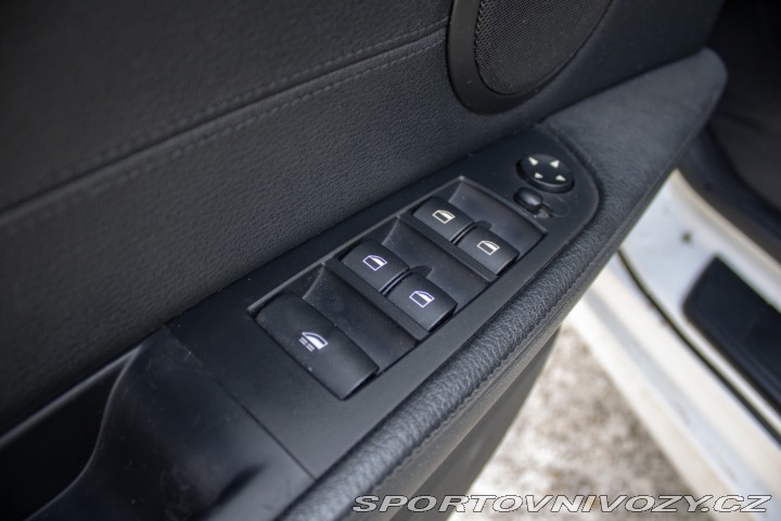 BMW Z4 Cabrio sDrive 20i 135 kW 2012
