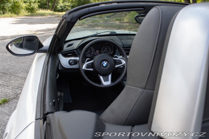 BMW Z4 Cabrio sDrive 20i 135 kW 2012