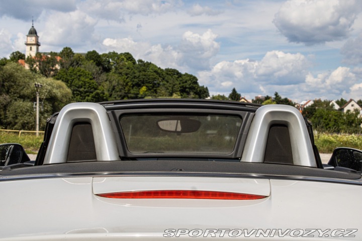 BMW Z4 Cabrio sDrive 20i 135 kW 2012