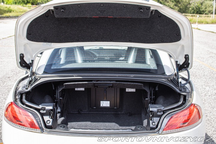 BMW Z4 Cabrio sDrive 20i 135 kW 2012