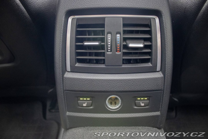 BMW 3 3GT 330i xDrive ZÁRUKA / 2017