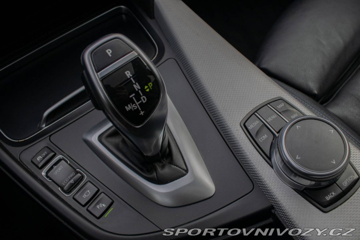 BMW 3 GT 3GT 330i xDrive ZÁRUK 2017