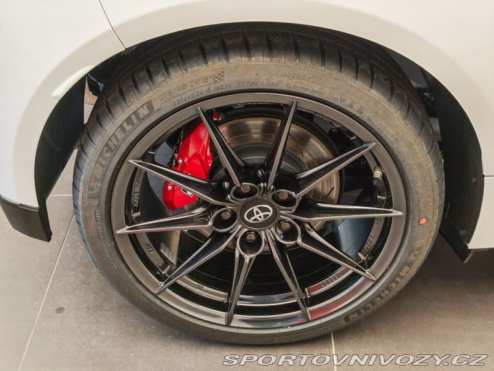 Toyota Yaris GR 1.6 turbo GR AT Dynami 2024
