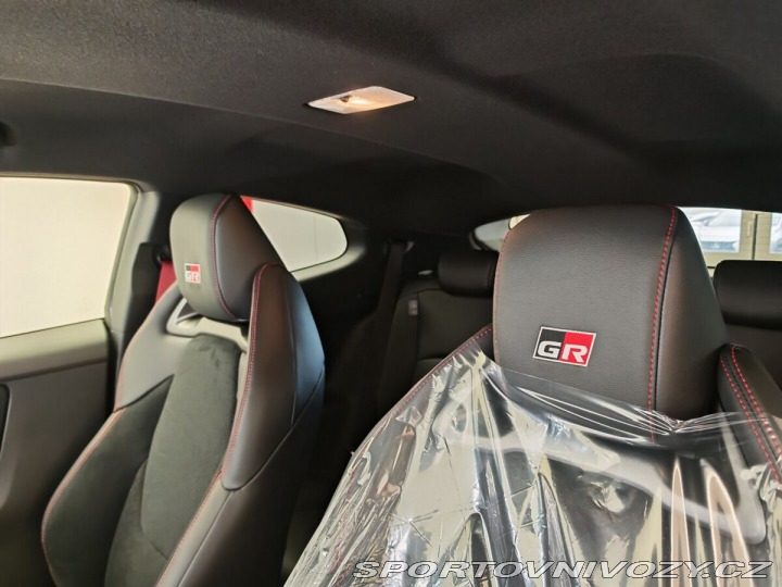 Toyota Yaris GR 1.6 turbo GR AT Dynami 2025