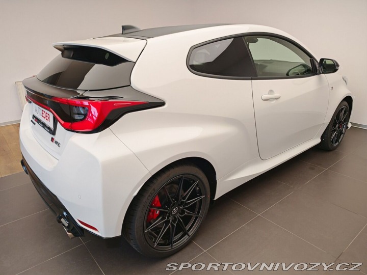 Toyota Yaris GR 1.6 turbo GR AT Dynami 2025