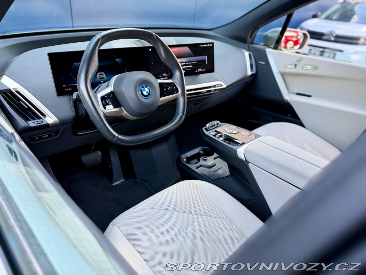 BMW iX 50 xDrive, ČR, El. Tažné, 2022