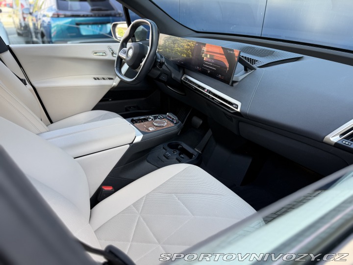 BMW iX 50 xDrive, ČR, El. Tažné, 2022