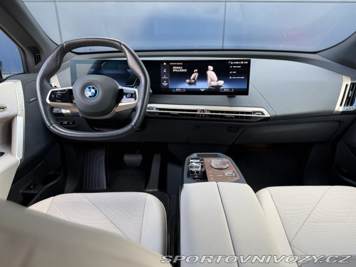 BMW iX 50 xDrive, ČR, El. Tažné, 2022