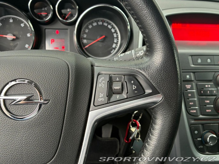 Opel Astra 2.0DCTi, 121KW 2013