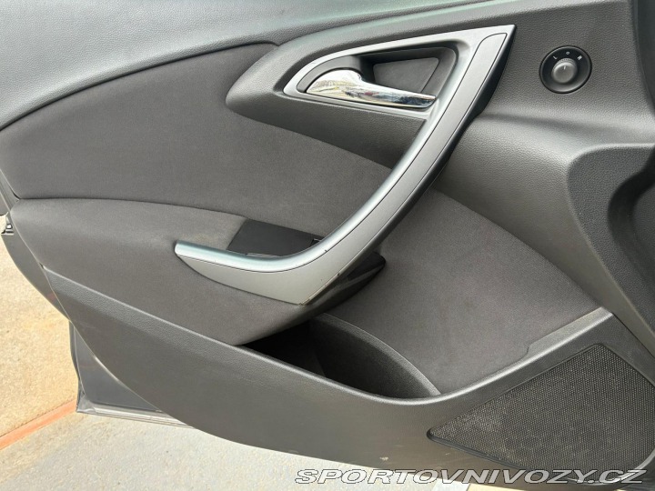 Opel Astra 2.0DCTi, 121KW 2013