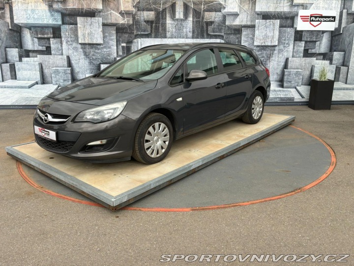 Opel Astra 2.0DCTi, 121KW, AUTOMAT 2013