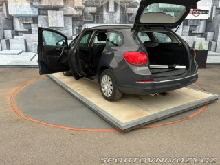 Opel Astra 2.0DCTi, 121KW 2013
