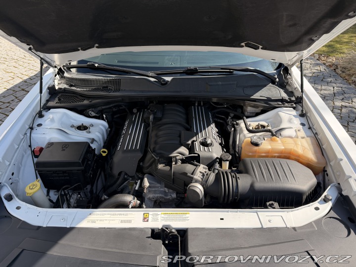 Dodge Challenger SRT8 392 6.4 V8 HEMI 2011