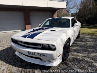 Dodge Challenger Dodge challenger srt8 392 2011