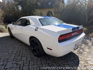 Dodge Challenger Dodge challenger srt8 392 2011
