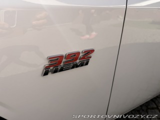 Dodge Challenger Dodge challenger srt8 392 2011