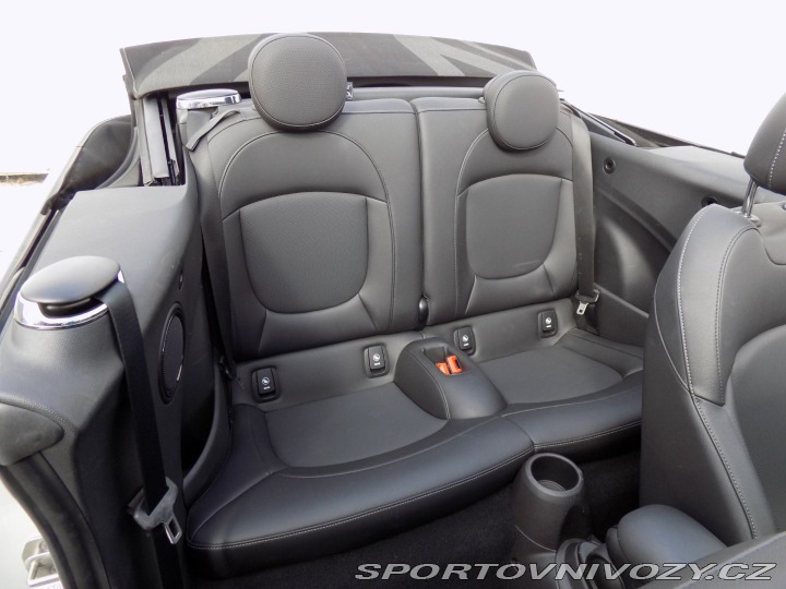 Mini Cooper 1.5i/El.střecha/1.Maj.ČR/ 2021