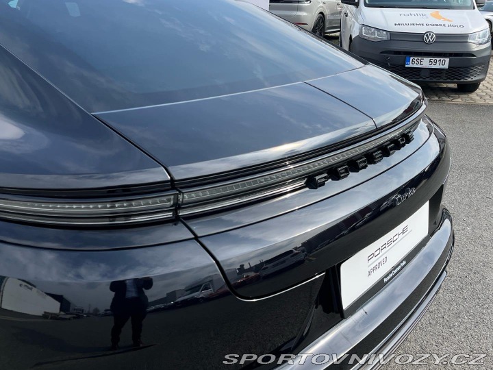 Porsche Panamera Turbo E-Hybrid 2025