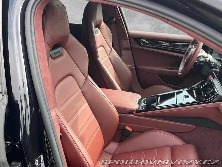 Porsche Panamera Turbo E-Hybrid 2025