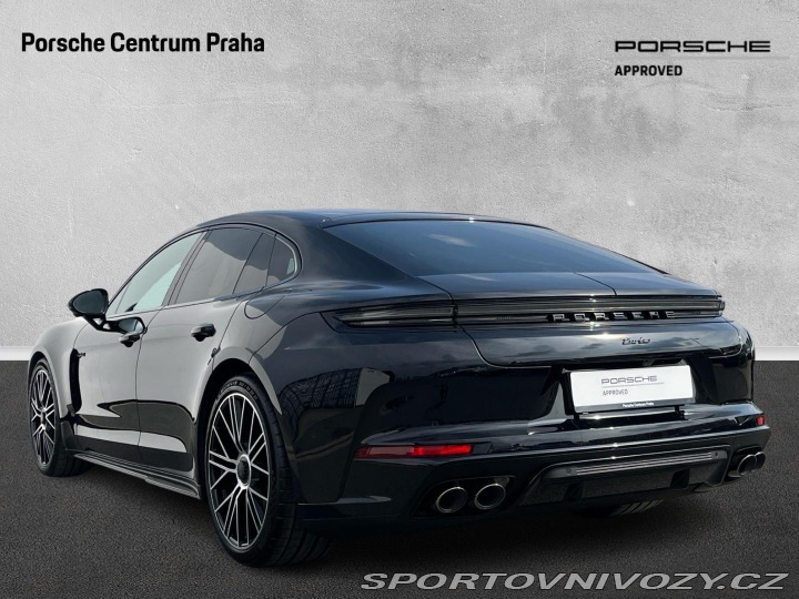 Porsche Panamera Turbo E-Hybrid 2025