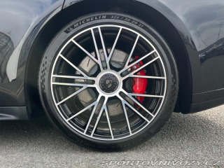 Porsche Panamera Turbo E-Hybrid 2025