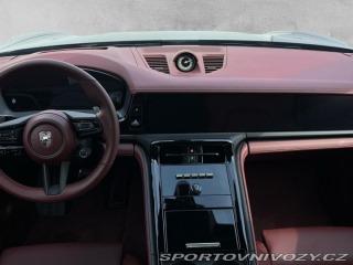 Porsche Panamera Turbo E-Hybrid 2025