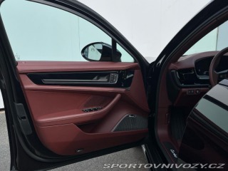 Porsche Panamera Turbo E-Hybrid 2025