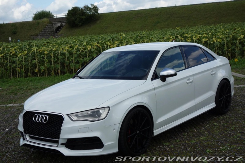 Audi S3 2.0TFSI sedan,4x4,manuál!