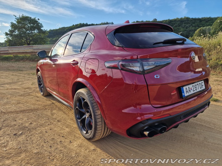 Alfa Romeo Stelvio Quadrifoglio 2019