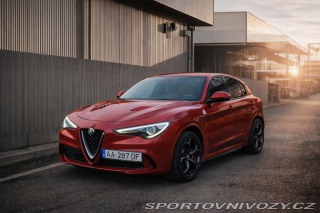 Alfa Romeo Stelvio Quadrifoglio 2019
