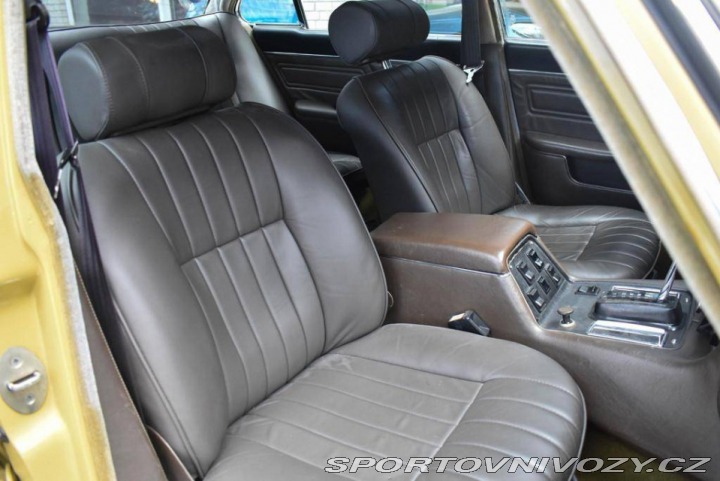 Ostatní značky Ostatní modely Daimler Double Six 5.3 V12 1975