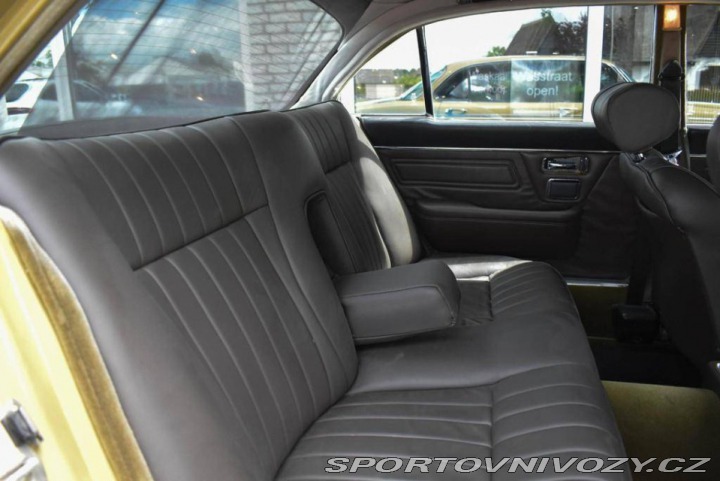 Ostatní značky Ostatní modely Daimler Double Six 5.3 V12 1975