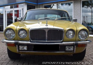 Ostatní značky Ostatní modely Daimler Double Six 5.3 V12 1975