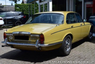 Ostatní značky Ostatní modely Daimler Double Six 5.3 V12 1975