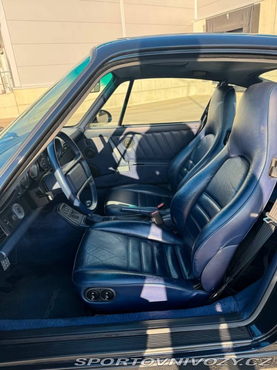 Porsche 911 964 Carrera 2 1990