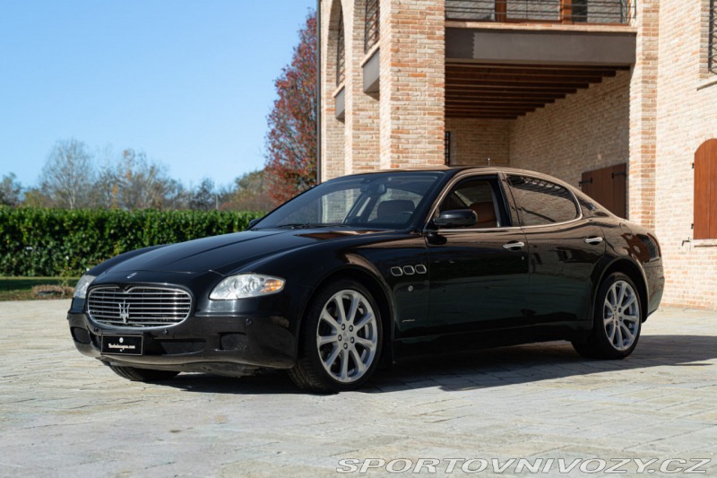 Maserati Quattroporte 